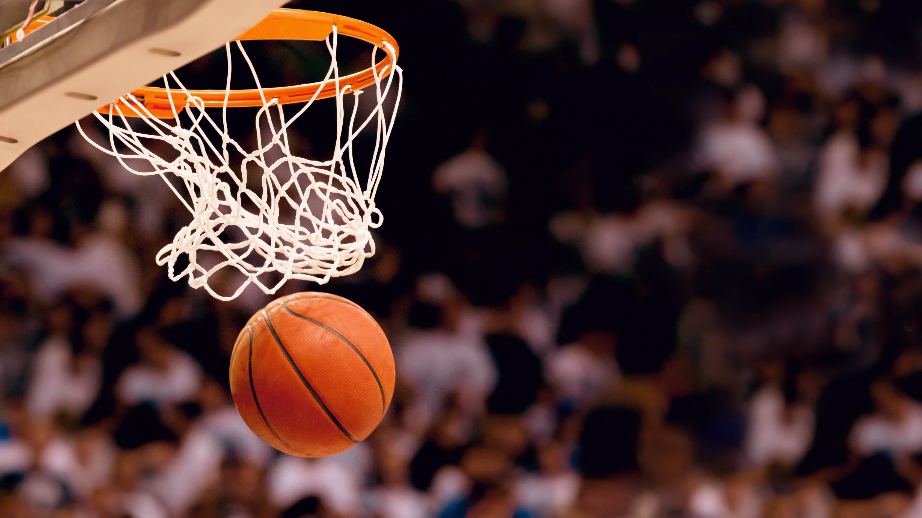 NBA总决赛东区半决赛 老鹰死磕至底，nba总决赛是东部和西部打吗