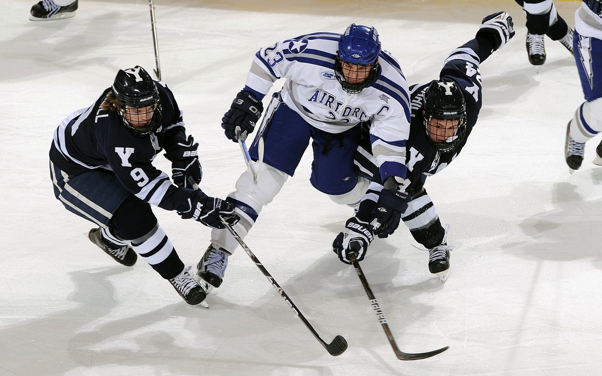 爱游戏平台-体育新闻中心推动体育赛事虚拟直播技术落地应用，体育直播系统开发