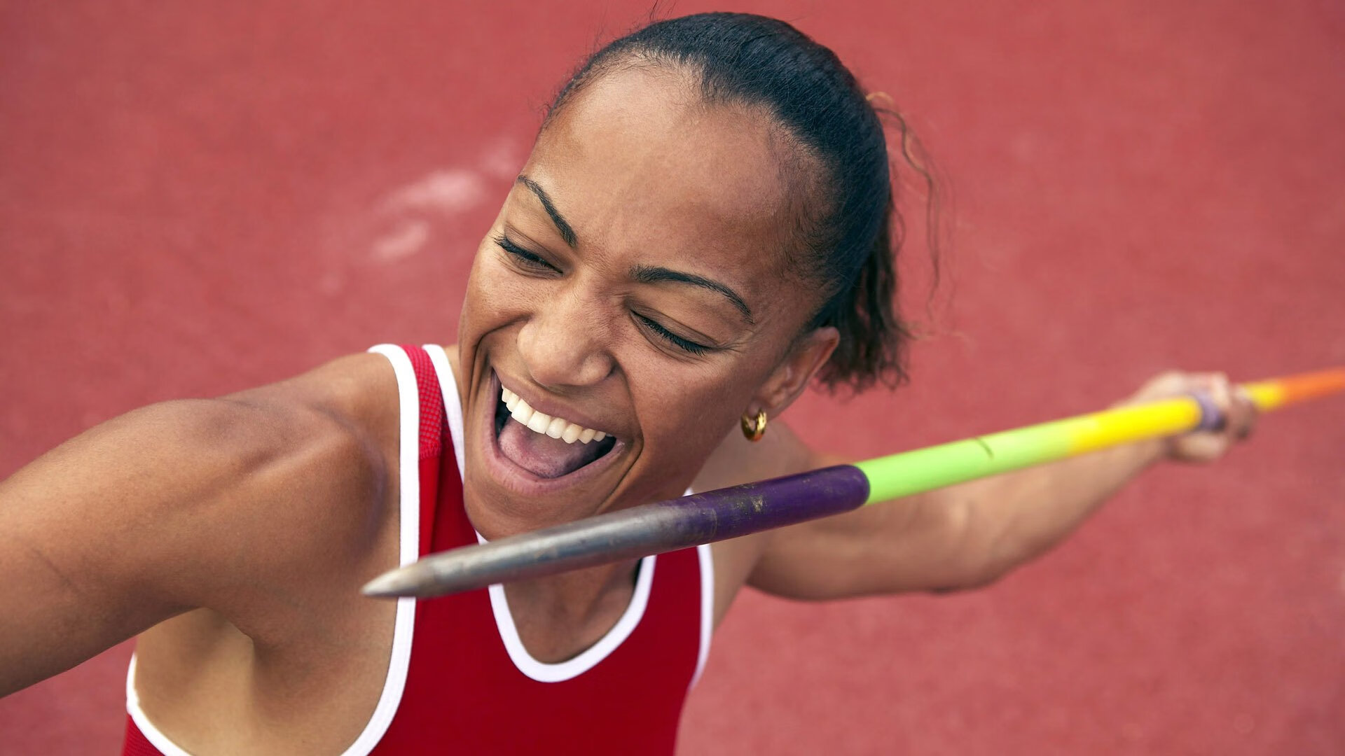 爱游戏-_挑战极限：运动员突破自我纪录的瞬间_，极限运动 挑战